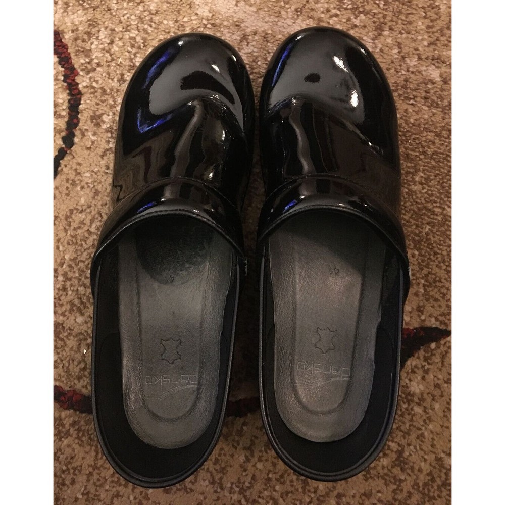 Dansko Shiny Black Patent Leather Womens Clog Sz EU 41 US 10.5 Mules Nursing
